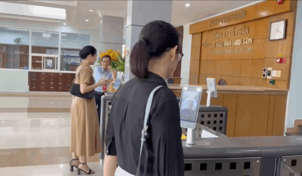 Hệ thống AI quản lý con người